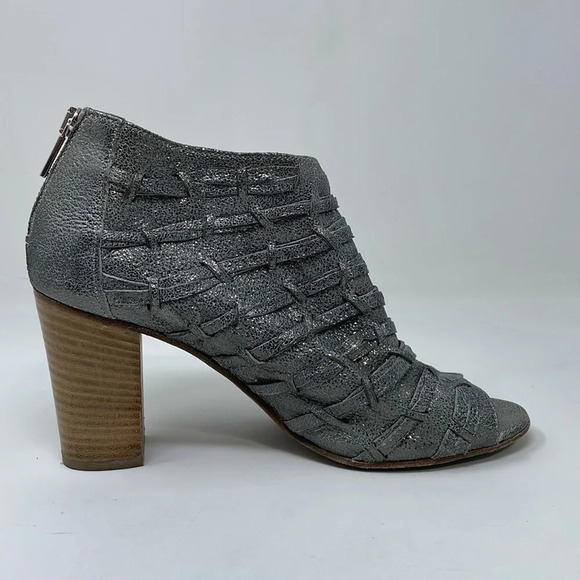 RON WHITE Sandals Silver Metal Ankle Strap Italy Size 38 - Picture 7 of 10